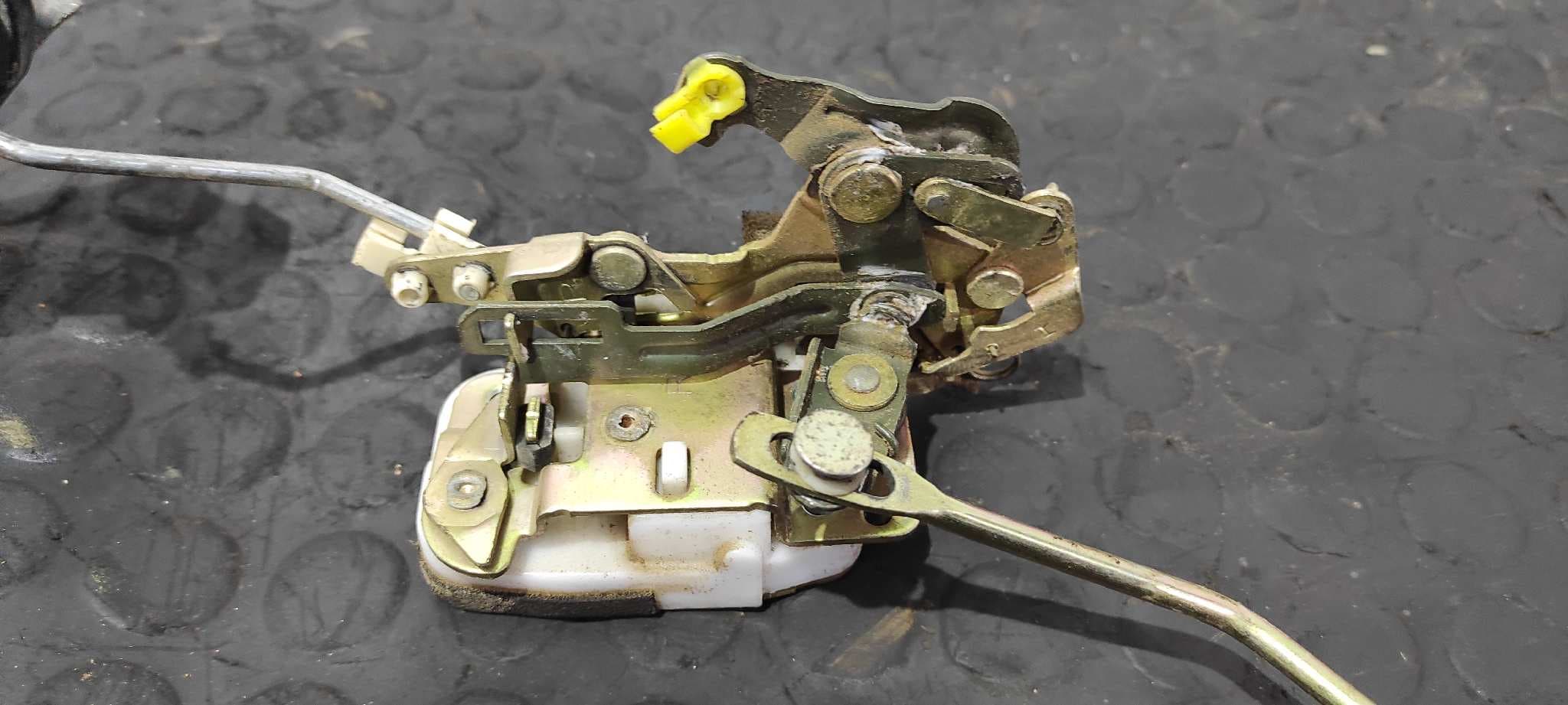Recambio de CERRADURA PUERTA TRASERA DERECHA para SSANGYONG MUSSO 2.3 Turbodiesel CAT referencia OEM IAM 9836005021   - GRIS 3