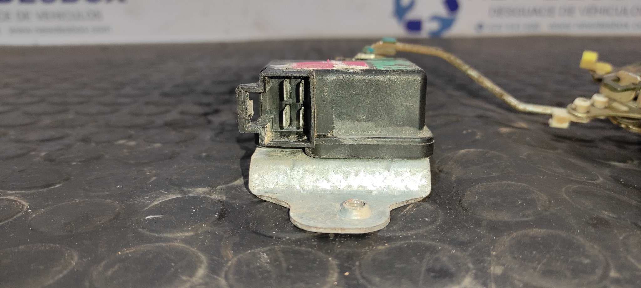 Recambio de CERRADURA PUERTA TRASERA DERECHA para SSANGYONG MUSSO 2.3 Turbodiesel CAT referencia OEM IAM 9836005021   - GRIS 2