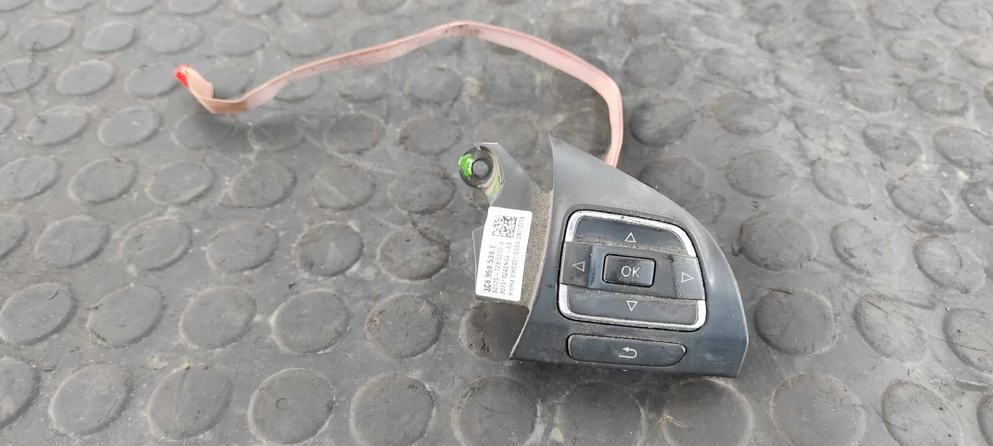 Recambio de MANDO VOLANTE para VOLKSWAGEN GOLF VI (5K1) Sport CAVD referencia OEM IAM 3C8959538E   - NEGRO
