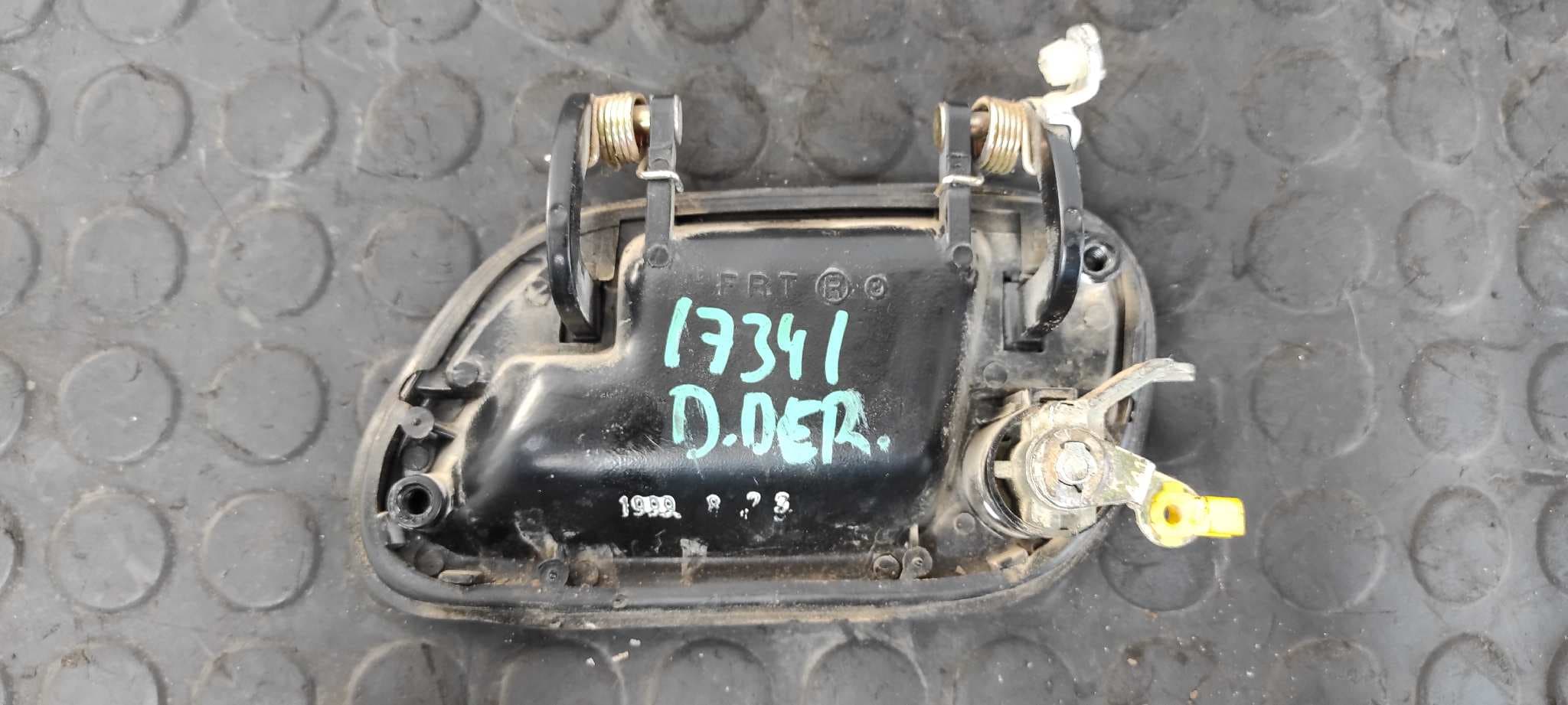 Recambio de MANETA DELANTERA DERECHA para SSANGYONG MUSSO 2.3 Turbodiesel CAT referencia OEM IAM FRT   - GRIS 3