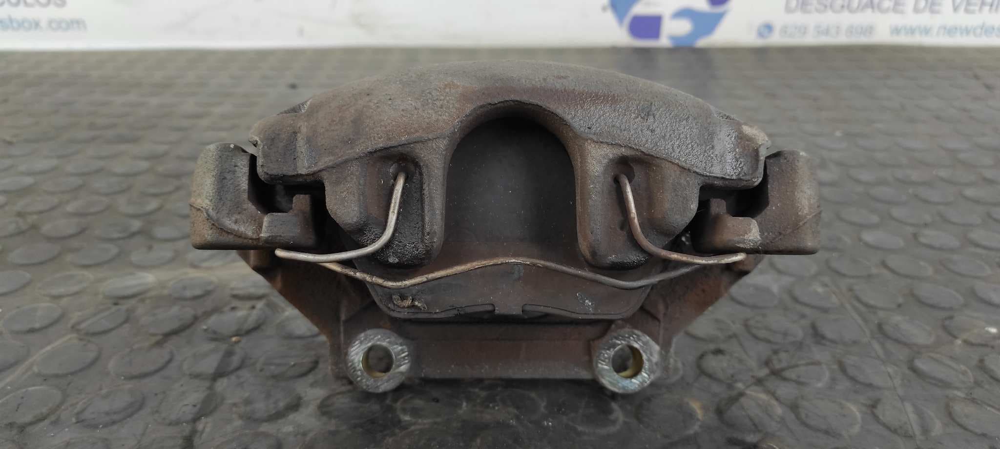 Recambio de PINZA DE FRENO DELANTERA DERECHA para SEAT LEON (1M1) ARL referencia OEM IAM 636 036 54 DE   - ROJO 2