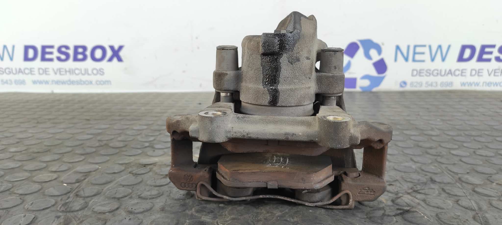 Recambio de PINZA DE FRENO DELANTERA DERECHA para SEAT LEON (1M1) ARL referencia OEM IAM 636 036 54 DE   - ROJO 4