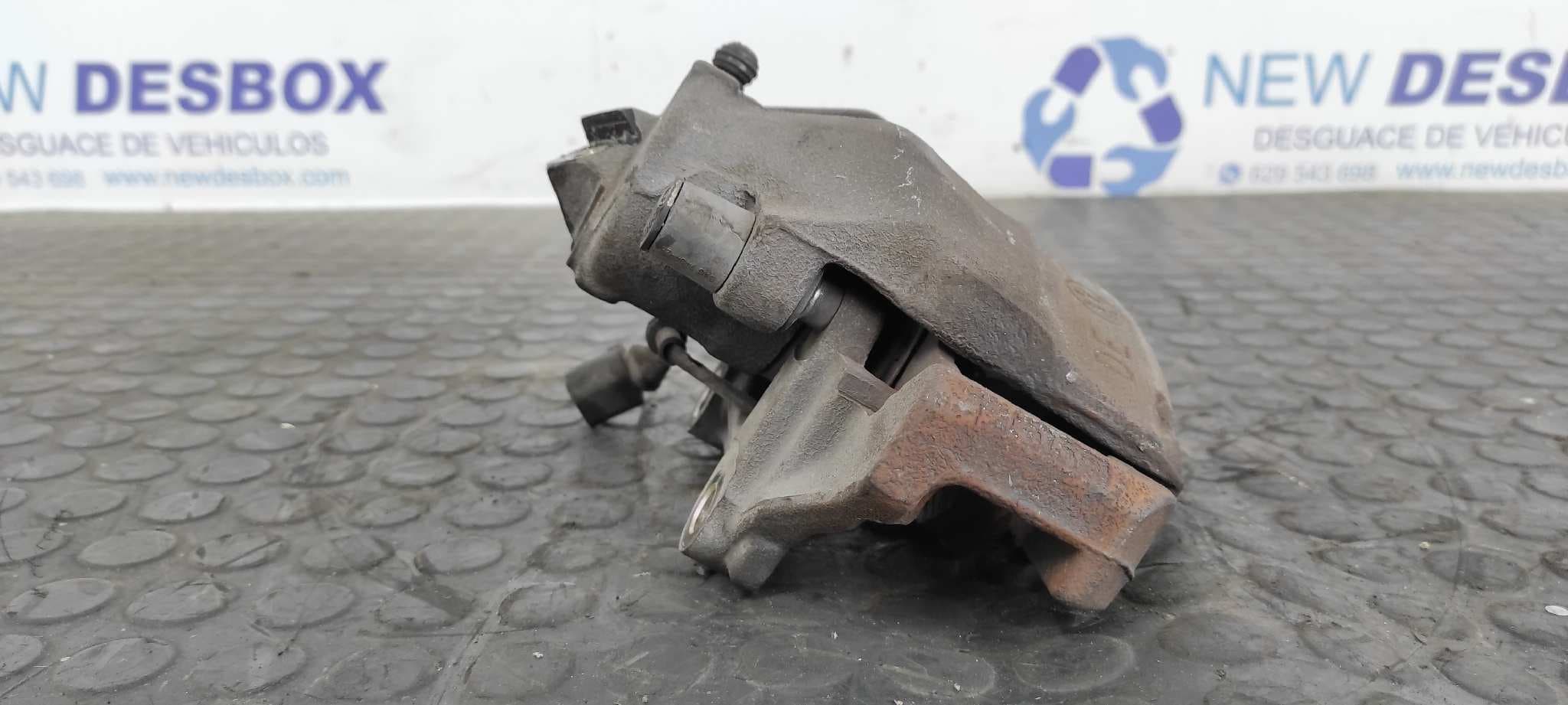 Recambio de PINZA DE FRENO DELANTERA IZQUIERDA para SEAT LEON (1M1) ARL referencia OEM IAM 635   - ROJO 8