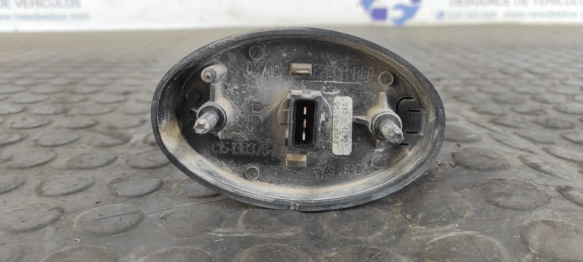 Recambio de PILOTO LATERAL DERECHO para FORD TRANSIT CAJA CERRADA, CORTA (FY) (2000 =>) FT  330   2.4 D4FA referencia OEM IAM YC1513B376A   - BLANCO 2