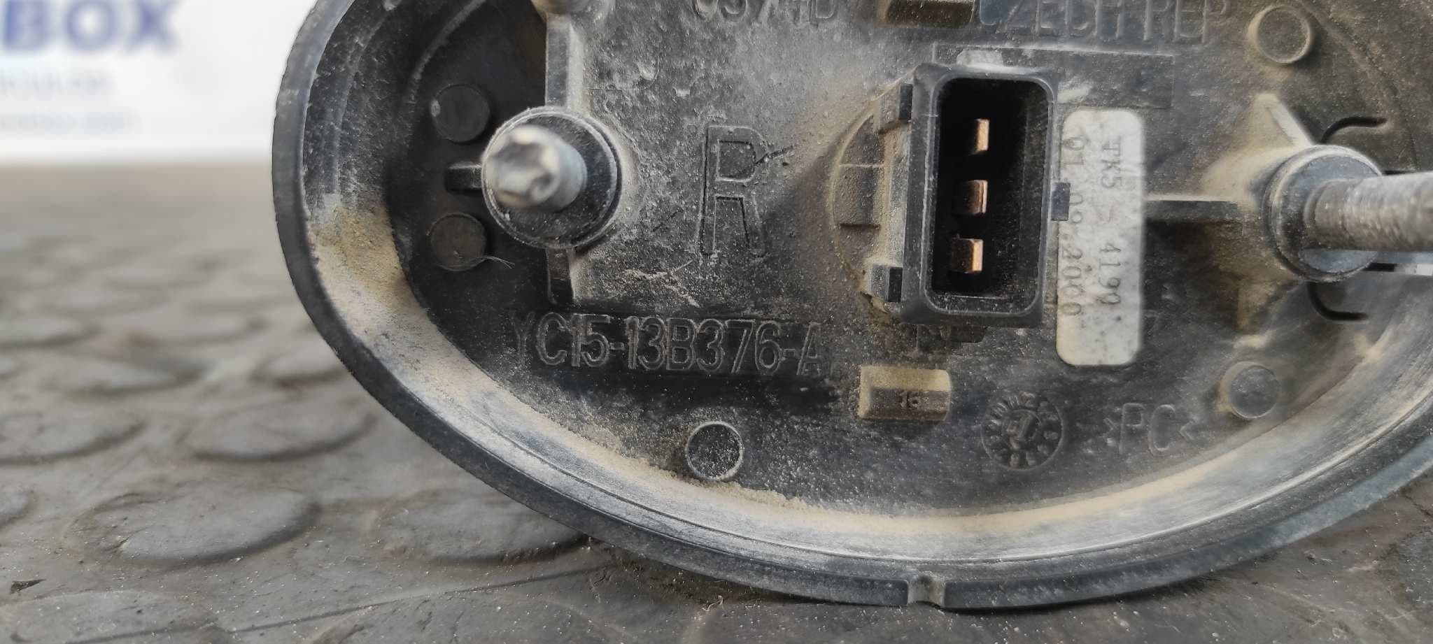 Recambio de PILOTO LATERAL DERECHO para FORD TRANSIT CAJA CERRADA, CORTA (FY) (2000 =>) FT  330   2.4 D4FA referencia OEM IAM YC1513B376A   - BLANCO 4
