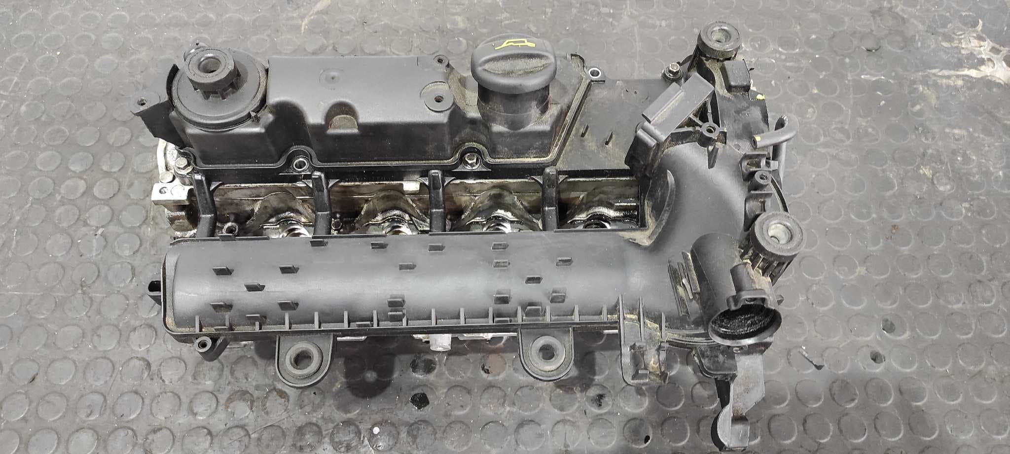 Recambio de CULATA para CITROEN C3 1.4 8HZ referencia OEM IAM 9643477110 4