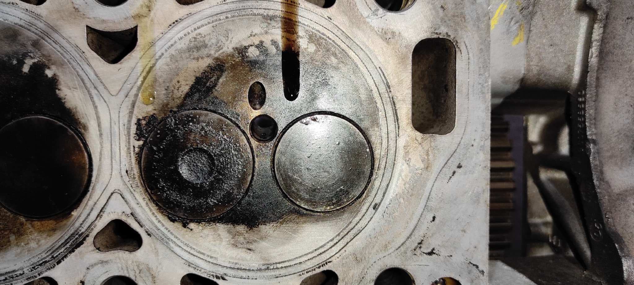 Recambio de CULATA para CITROEN C3 1.4 8HZ referencia OEM IAM 9643477110 11