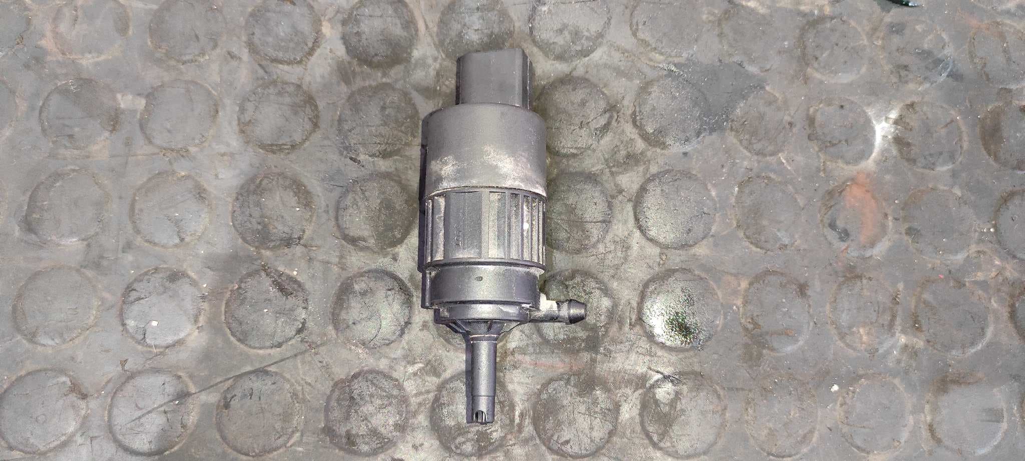 Recambio de BOMBA LIMPIA para NISSAN QASHQAI (J10) Tekna Premium M9R referencia OEM IAM FICO TRANSPAR   - NEGRO
