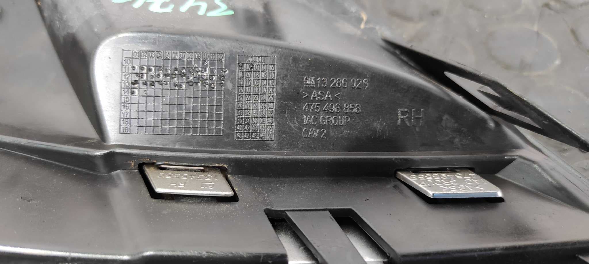 Recambio de REJILLA PARAGOLPES DERECHA para OPEL CORSA D CATCH ME Now A13DTC referencia OEM IAM 13286026   - GRIS 2