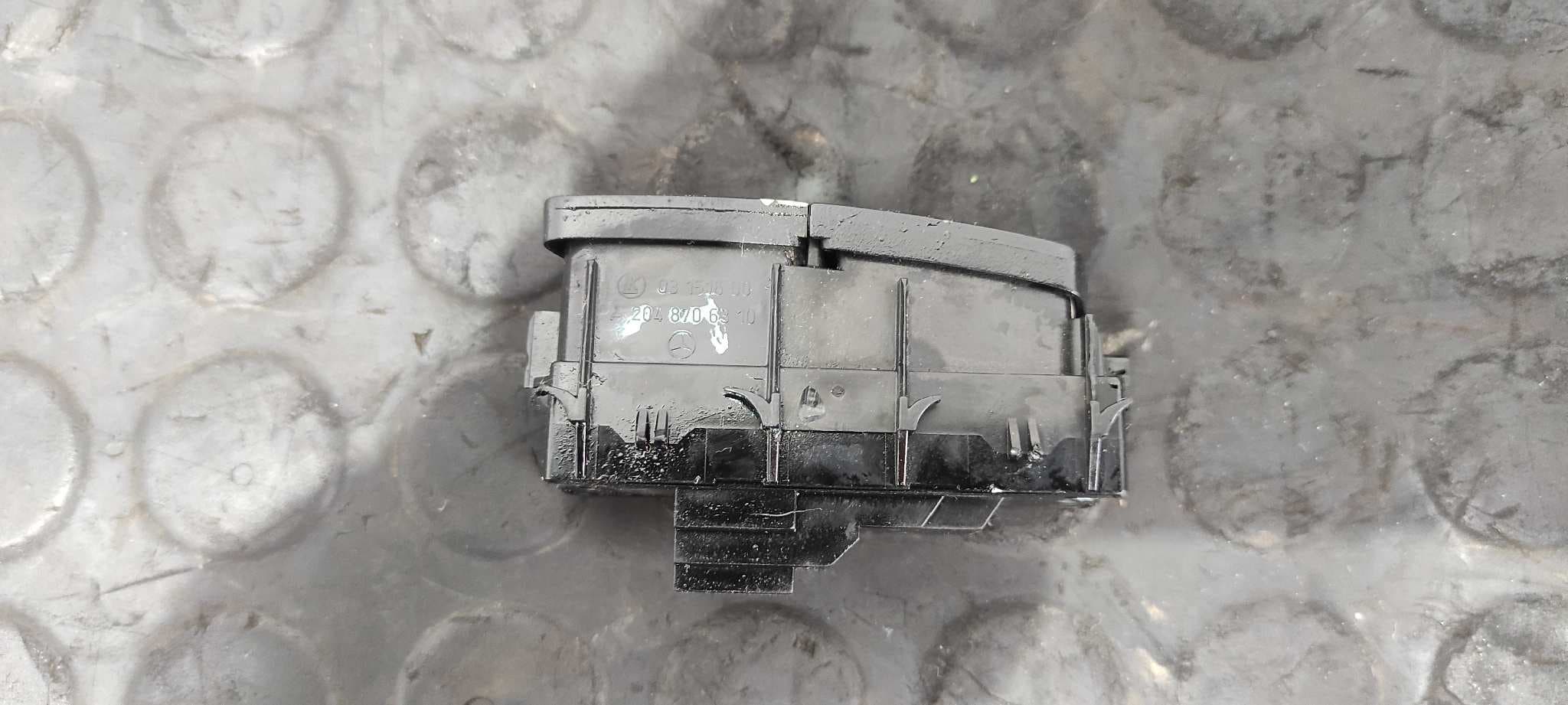 Recambio de INTERRUPTOR para MERCEDES-BENZ CLASE C (W204) BERLINA 2.2 CDI CAT OM646811 referencia OEM IAM A2048706310   - BLANCO 4