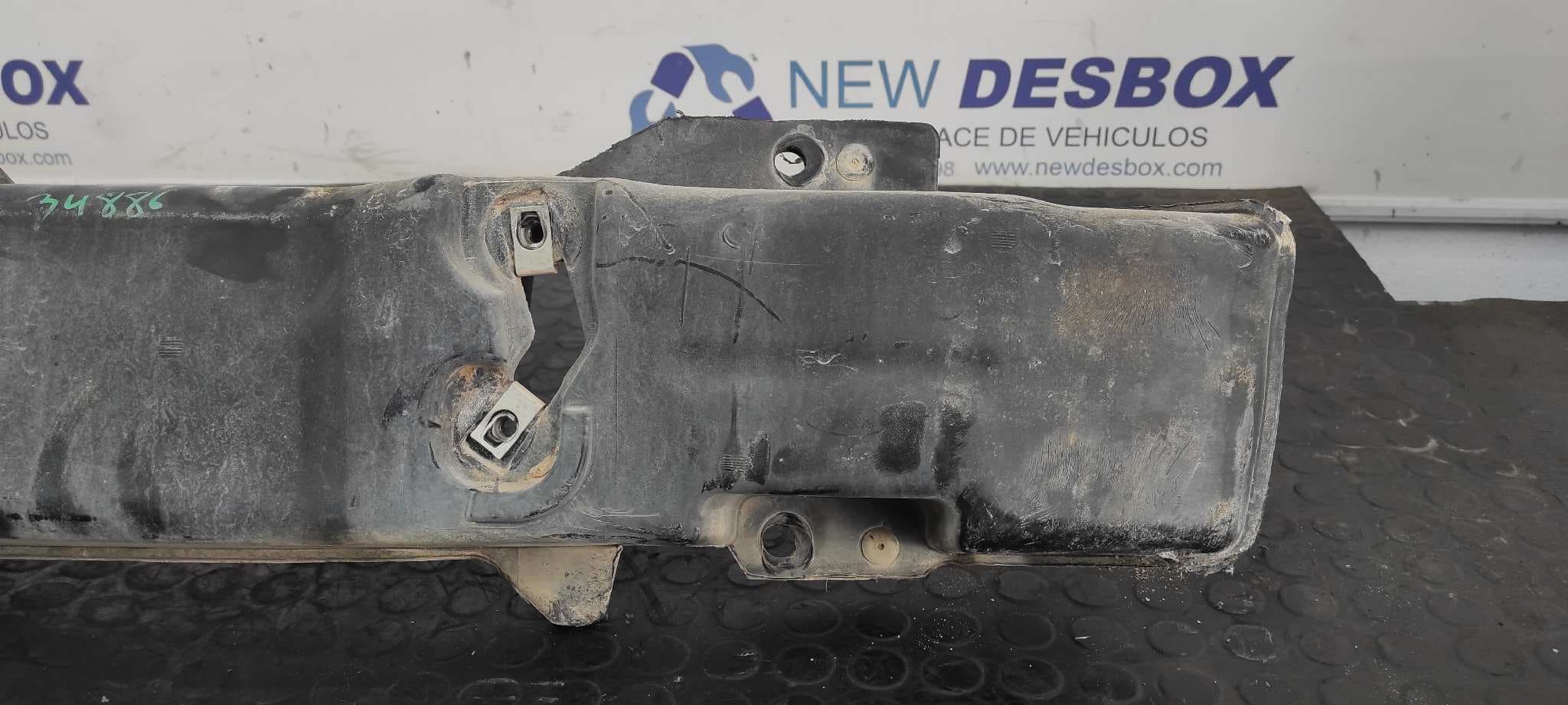 Recambio de REFUERZO PARAGOLPES DELANTERO para FORD TRANSIT CAJA CERRADA, CORTA (FY) (2000 =>) FT  330   2.4 D4FA referencia OEM IAM YC1XV17750CE   - BLANCO 4
