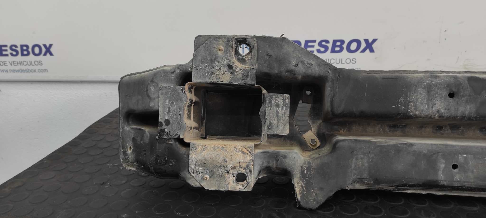 Recambio de REFUERZO PARAGOLPES DELANTERO para FORD TRANSIT CAJA CERRADA, CORTA (FY) (2000 =>) FT  330   2.4 D4FA referencia OEM IAM YC1XV17750CE   - BLANCO 7