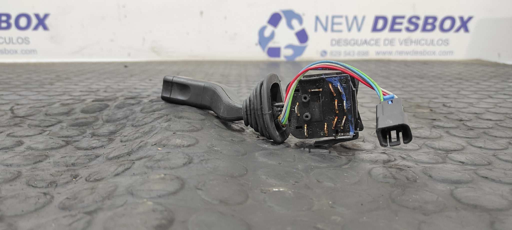 Recambio de MANDO INTERMITENTES para OPEL ASTRA F referencia OEM IAM 90560990 7