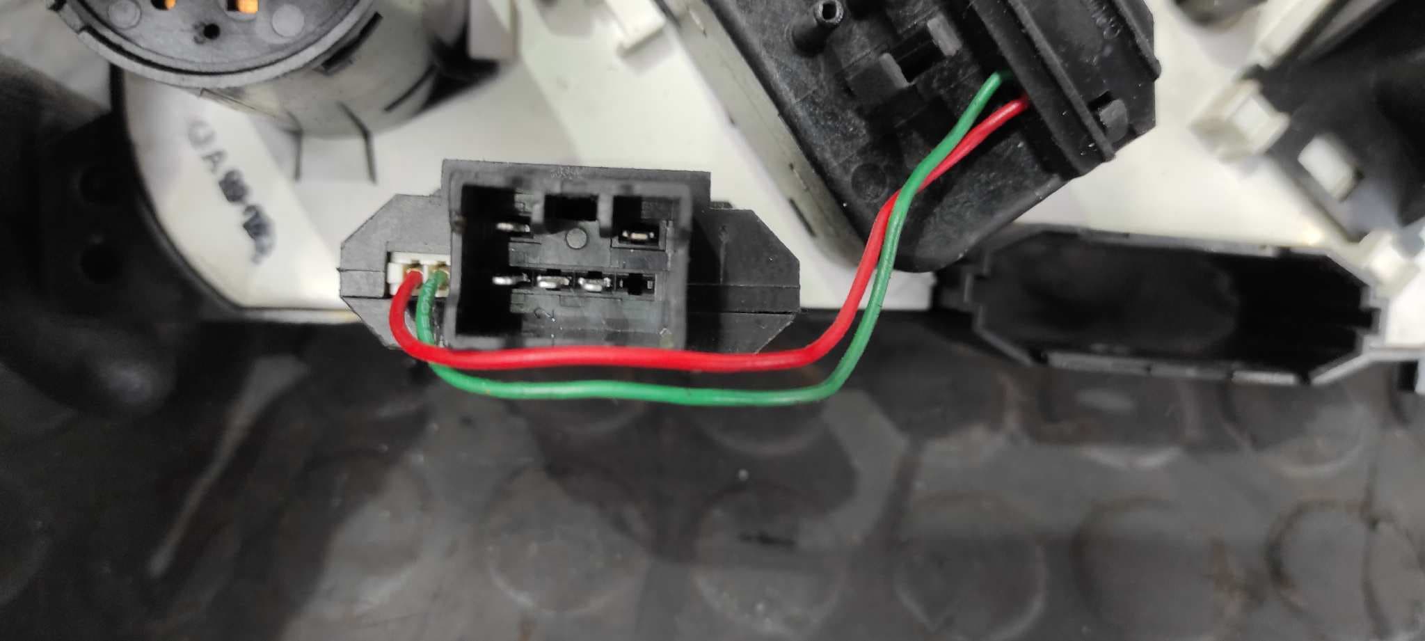 Recambio de MANDO CALEFACCION / AIRE ACONDICIONADO para HYUNDAI COUPE (J2) 1.6 16V CAT G4GR referencia OEM IAM UJ1A M11   - ROJO 2