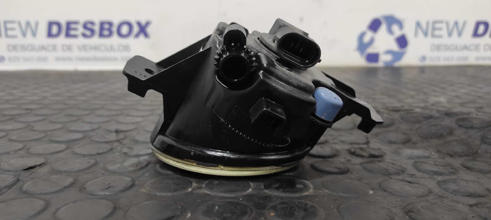 Recambio de FARO ANTINIEBLA DERECHO para RENAULT GRAND MODUS Authentique K9KT7 referencia OEM IAM 8200002470   - NEGRO 3