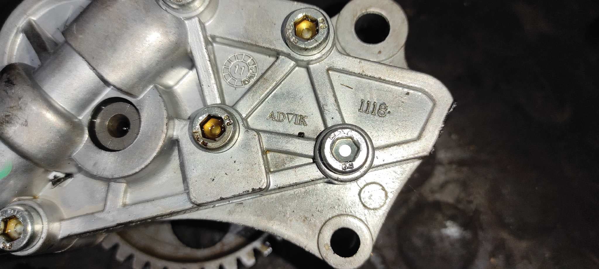 Recambio de BOMBA ACEITE para DUCATI MONSTER 796 Monster 796 20th Anniversary 796A2B referencia OEM IAM ADVIK 1118   - AZUL CLARO 3
