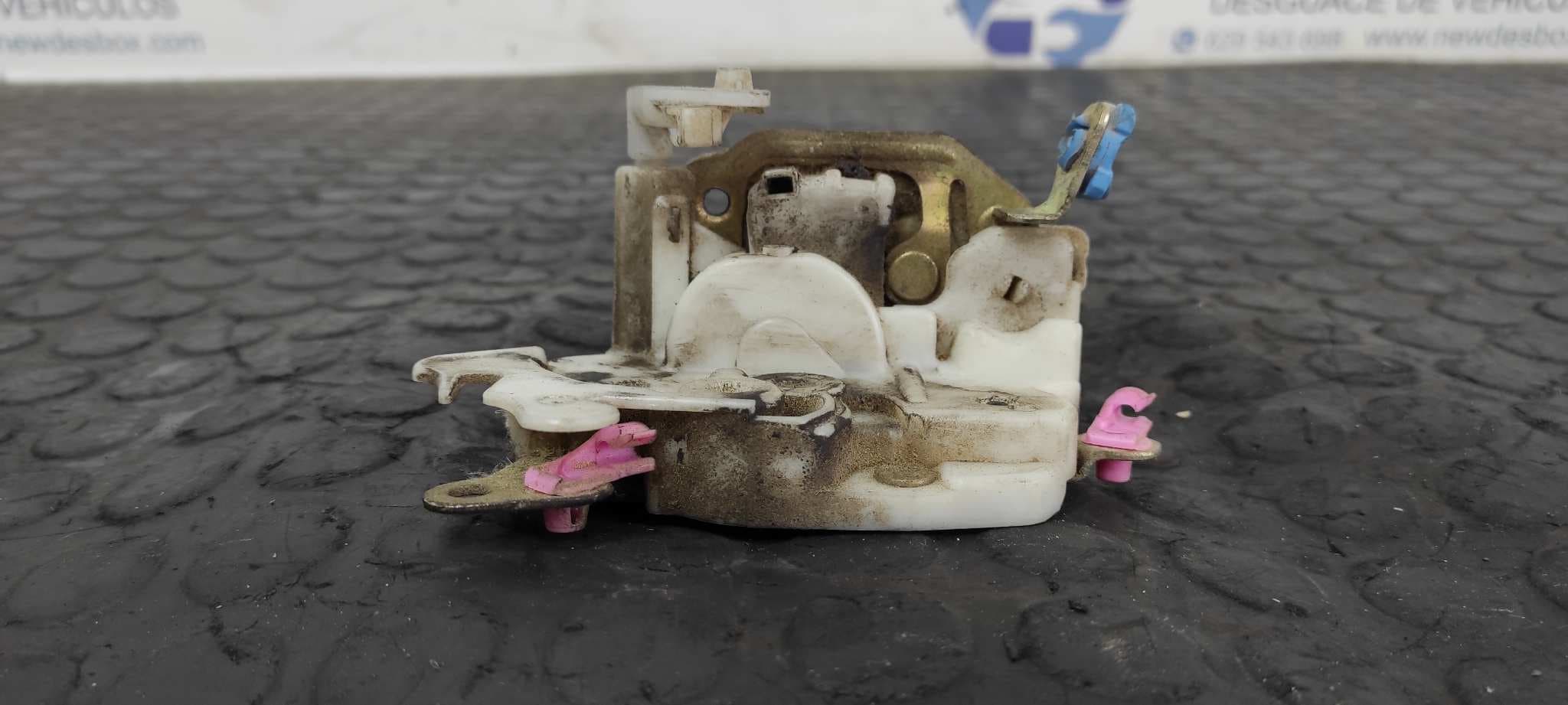 Recambio de CERRADURA PUERTA DELANTERA DERECHA para NISSAN CABSTAR E referencia OEM IAM 188 4