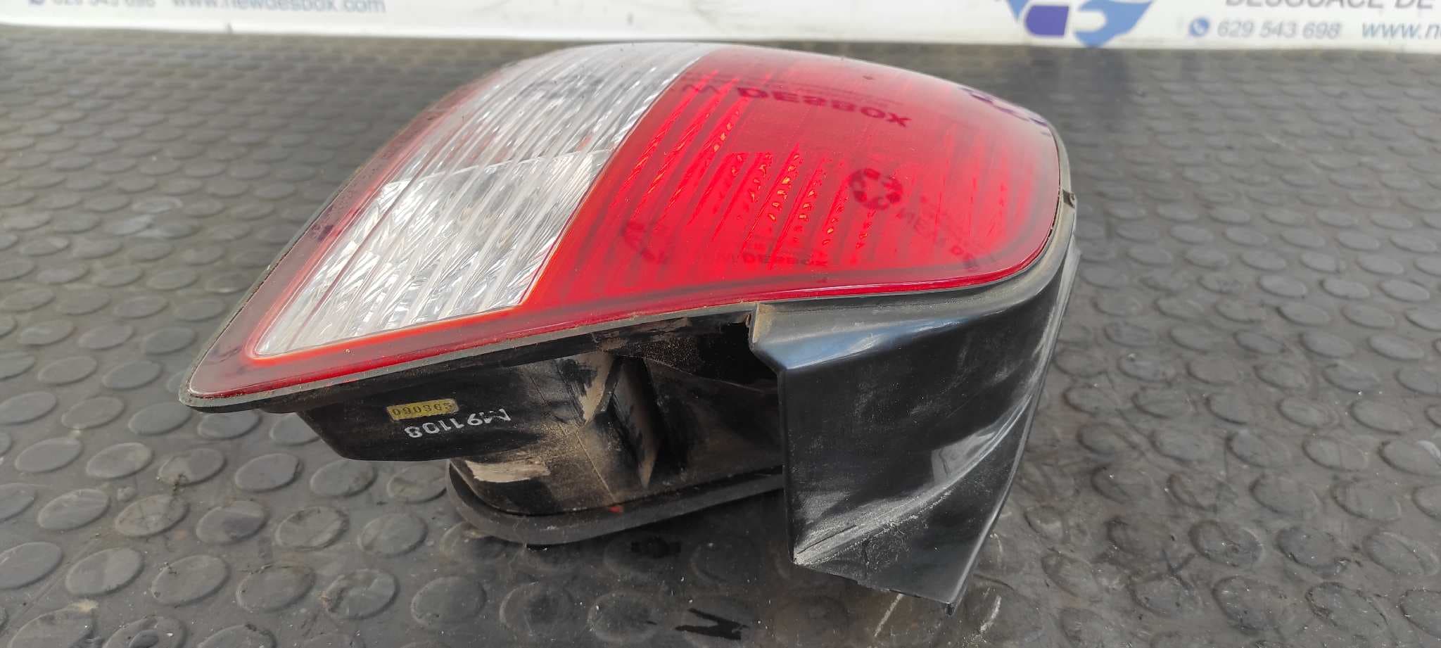 Recambio de PILOTO TRASERO IZQUIERDO para HYUNDAI COUPE (J2) 1.6 16V CAT G4GR referencia OEM IAM 92401275   - ROJO 5