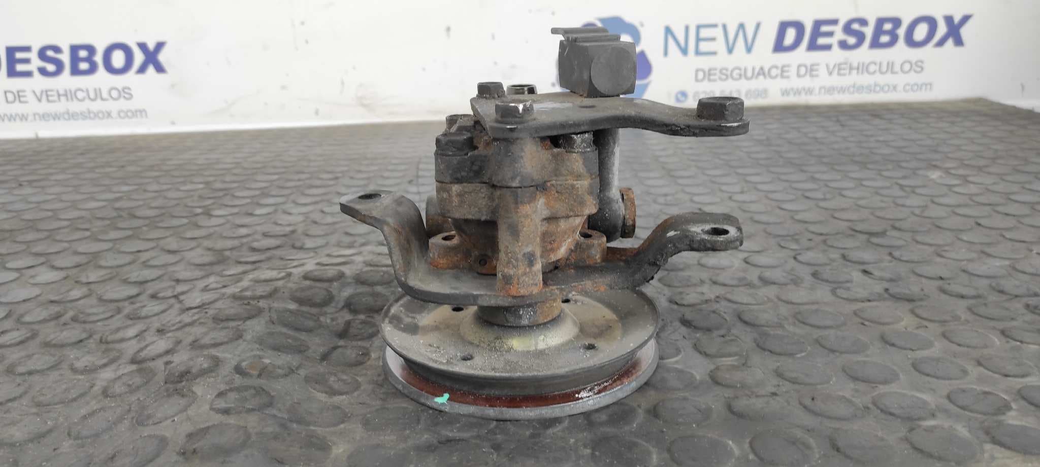 Recambio de BOMBA DIRECCION para NISSAN TERRANO/TERRANO.II (R20) TD27H referencia OEM IAM 491107F005   - BLANCO 4