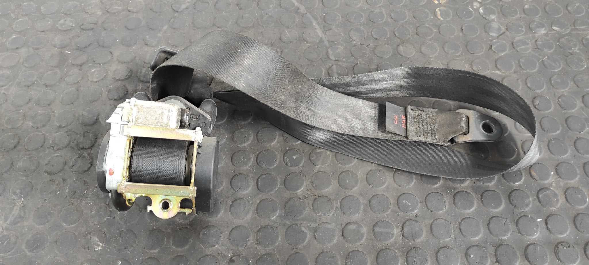 Recambio de CINTURON TRASERO DERECHO para CITROEN C8 2.2 HDi 16V PREMIER II 4HWDW12TED4 referencia OEM IAM 14910150XX   - BLANCO