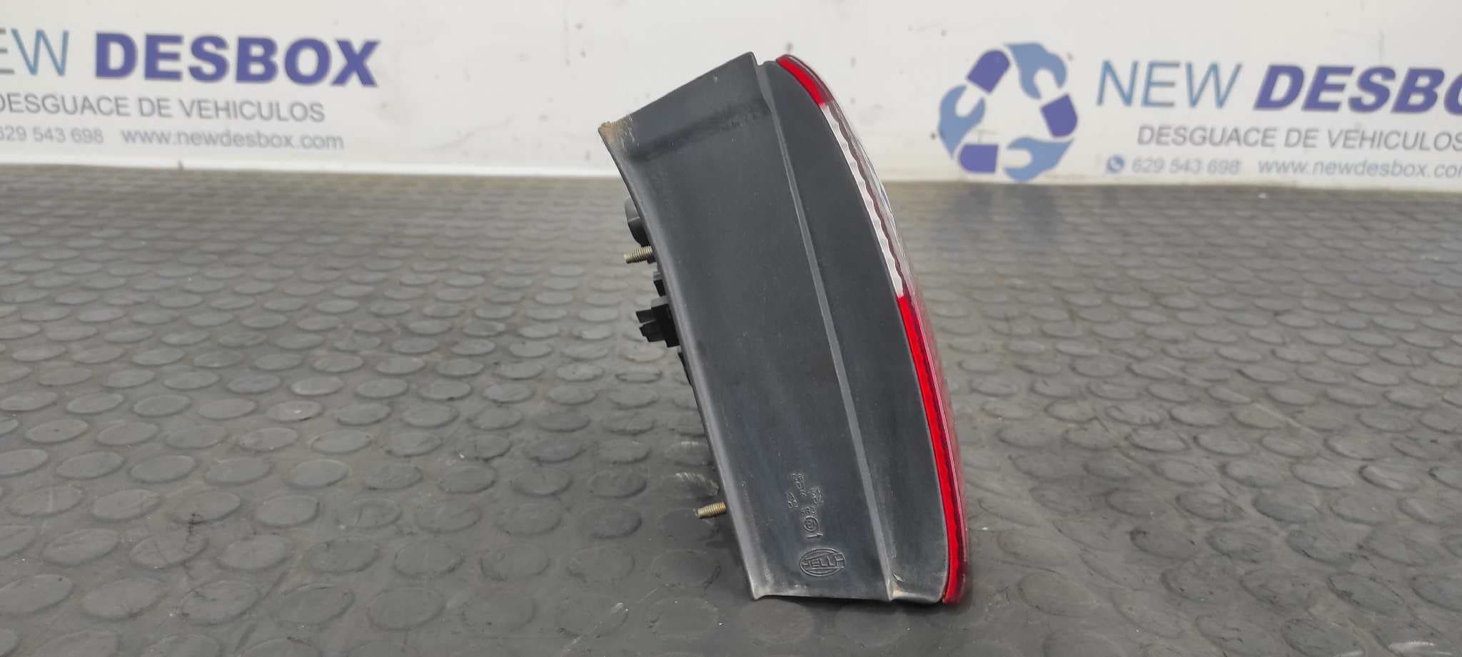 Recambio de PILOTO TRASERO DERECHO para SEAT TOLEDO (1M2) 1.9 TDI AHF referencia OEM IAM 1M5945096B   - GRIS 7
