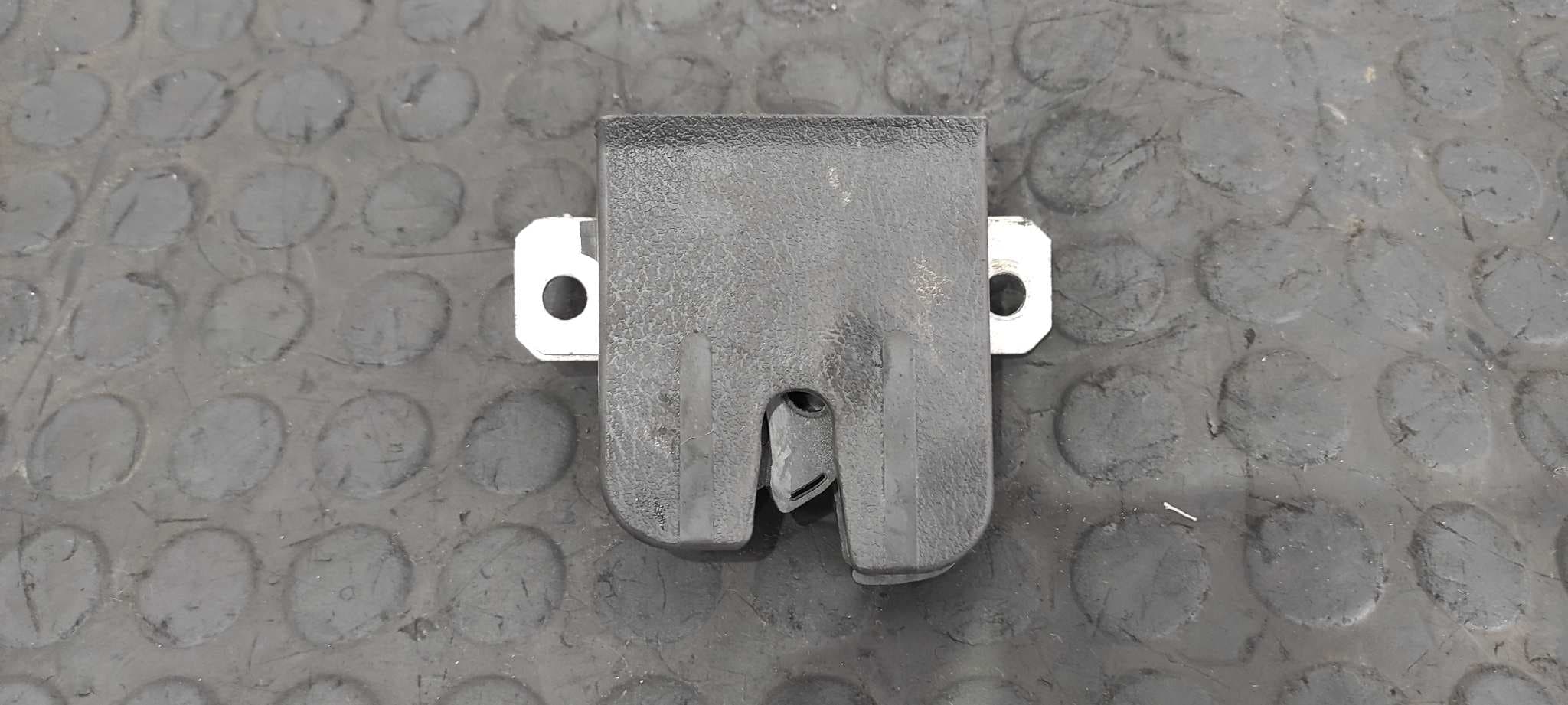Recambio de CERRADURA MALETERO / PORTON para VOLKSWAGEN POLO (9N3) Advance BNM referencia OEM IAM 6Q6827505D   - GRIS 5