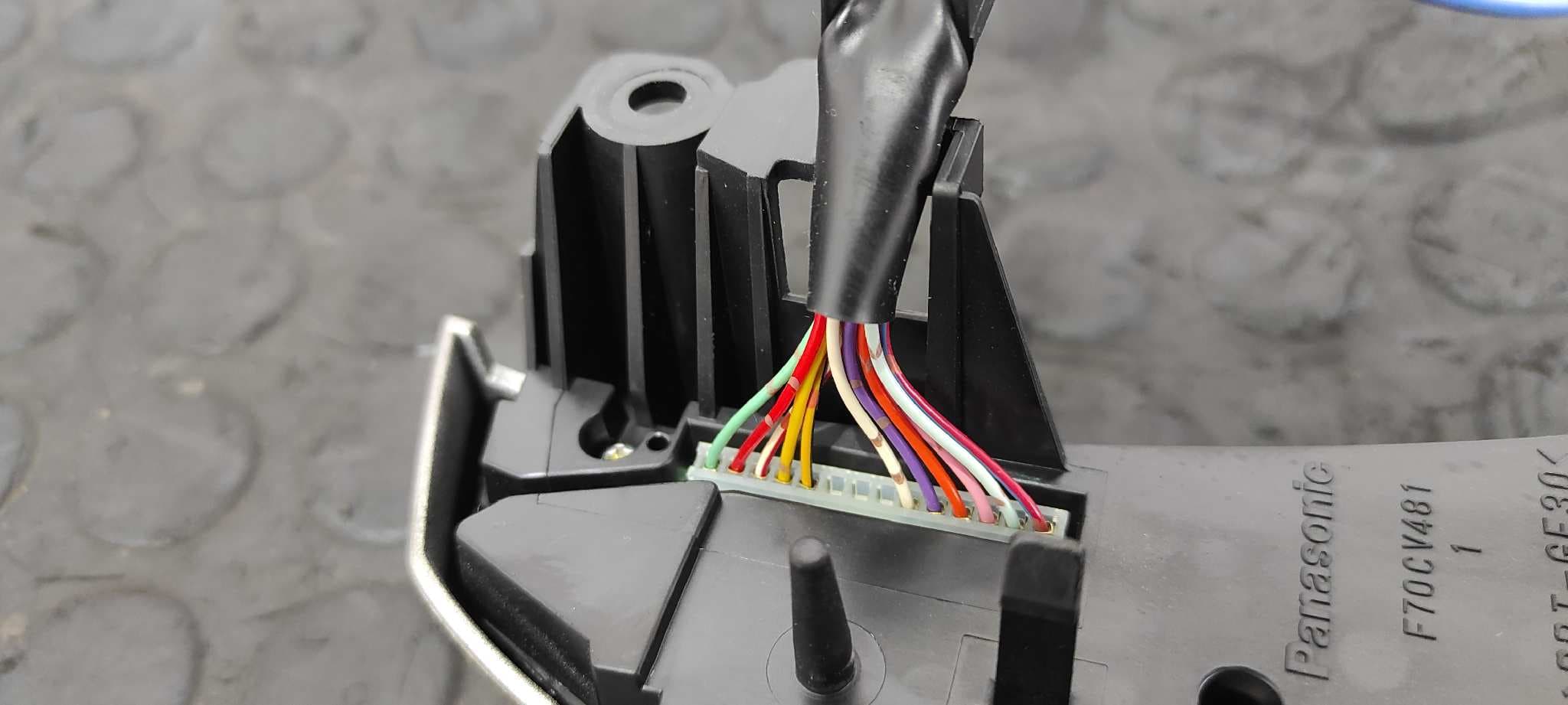 Recambio de MANDO VOLANTE para TOYOTA PRIUS (NHW30) Plug-in Hybrid Advance 2ZR referencia OEM IAM F70CV481   - BLANCO 6