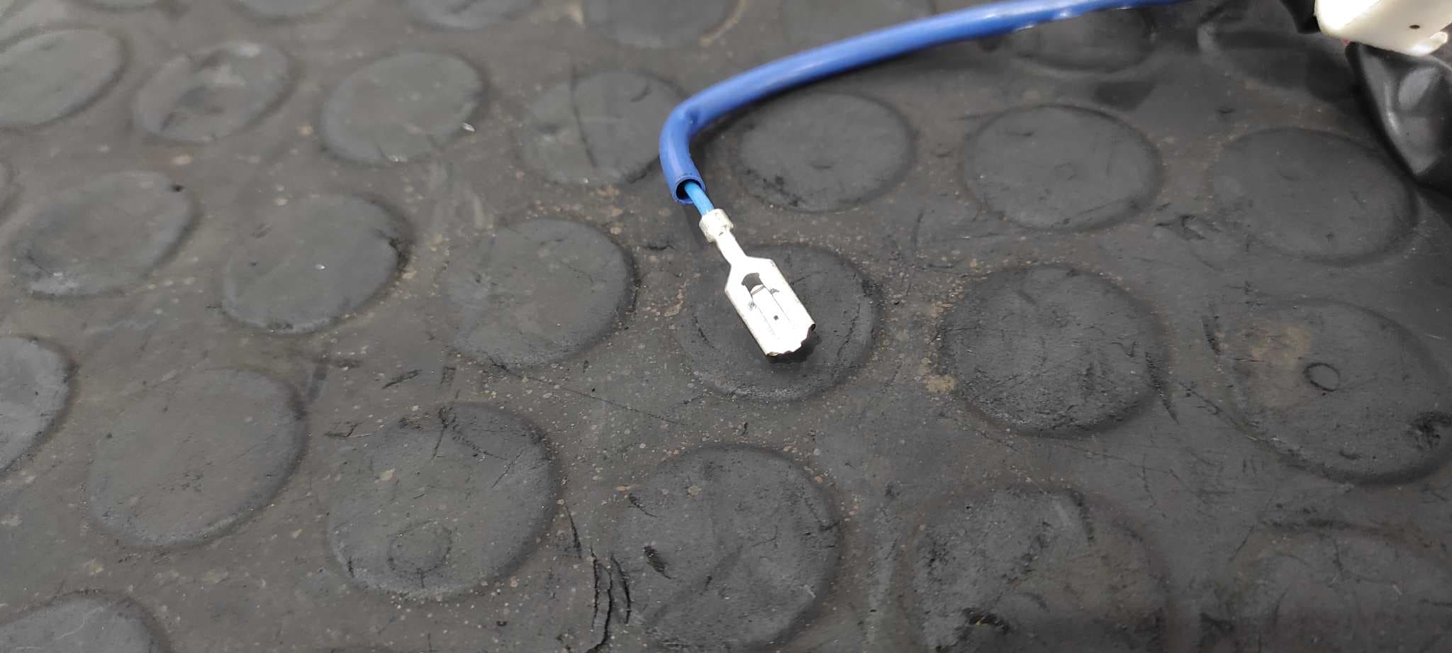 Recambio de MANDO VOLANTE para TOYOTA PRIUS (NHW30) Plug-in Hybrid Advance 2ZR referencia OEM IAM F70CV481   - BLANCO 4