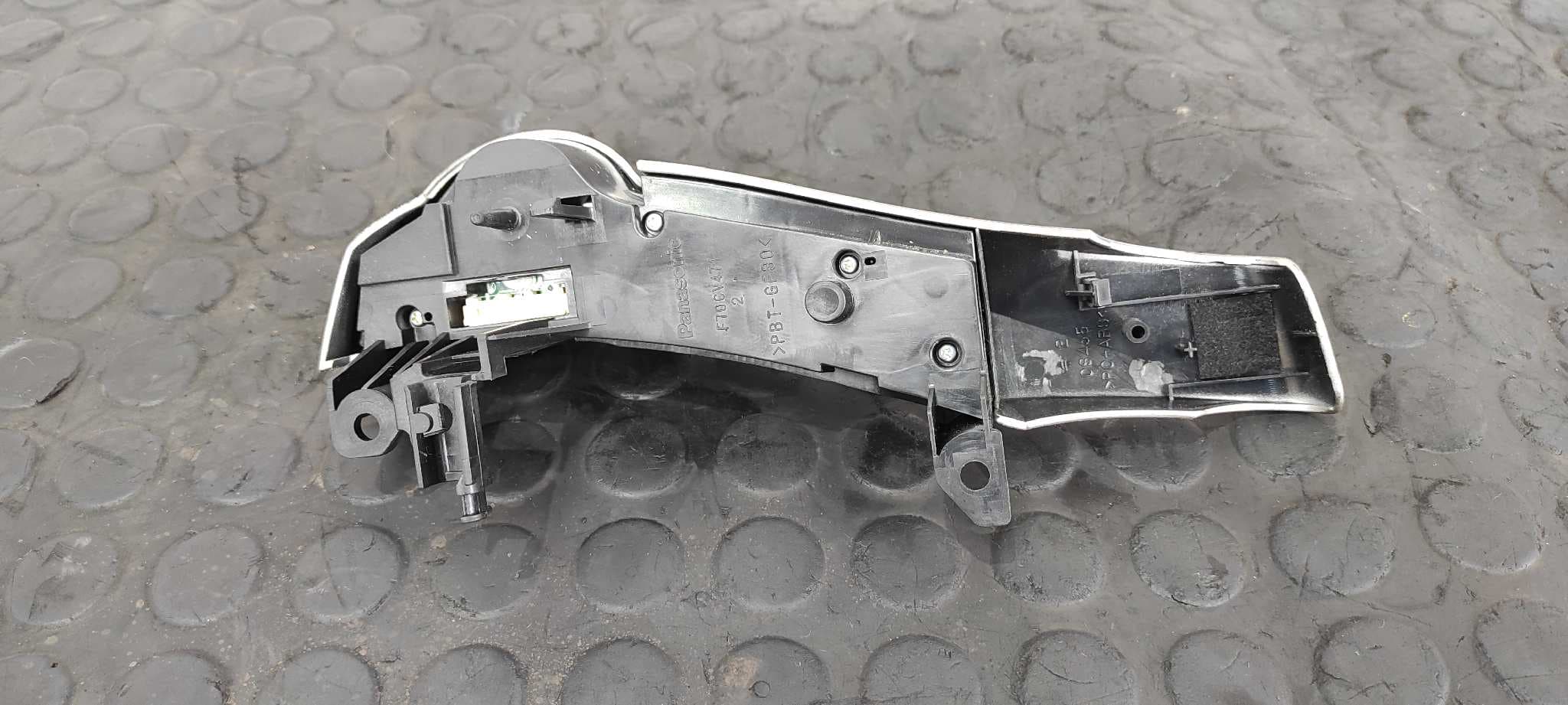Recambio de MANDO VOLANTE para TOYOTA PRIUS (NHW30) Plug-in Hybrid Advance 2ZR referencia OEM IAM F70CV471   - BLANCO 4