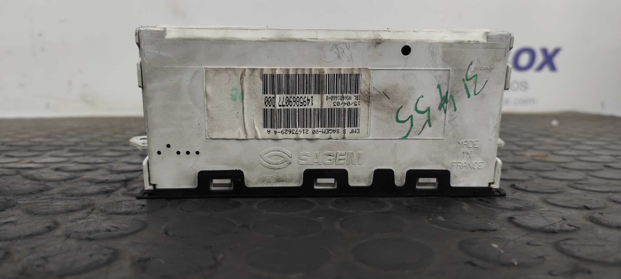 Recambio de PANTALLA MULTIFUNCION para CITROEN C8 2.2 HDi 16V PREMIER II 4HWDW12TED4 referencia OEM IAM 1495869077   - BLANCO 2