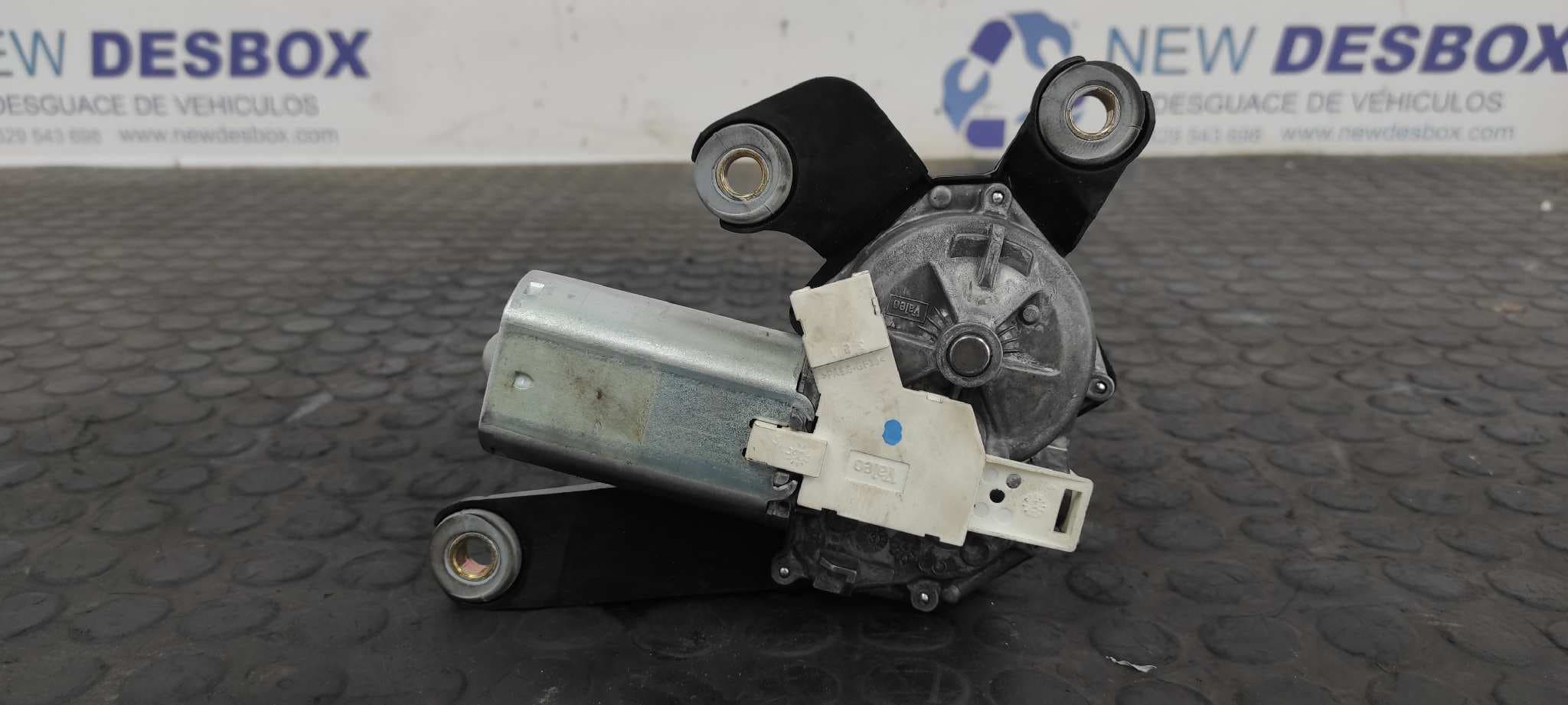 Recambio de MOTOR LIMPIA TRASERO para CITROEN C8 2.2 HDi 16V PREMIER II 4HWDW12TED4 referencia OEM IAM VALEO   - BLANCO 6