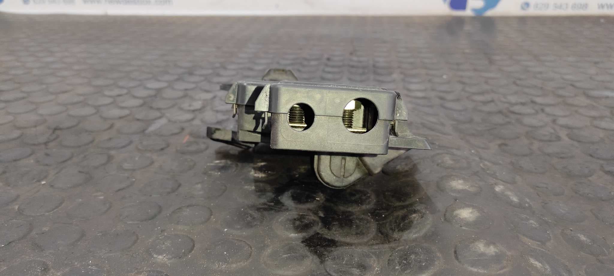 Recambio de CAJA RELES / FUSIBLES para BMW SERIE 7 (E65/E66) 760i N73B60 referencia OEM IAM 61138387568   - AZUL 8