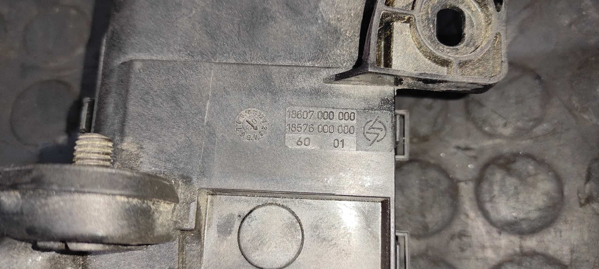 Recambio de CAJA RELES / FUSIBLES para BMW SERIE 7 (E65/E66) 760i N73B60 referencia OEM IAM 61138387568   - AZUL 7