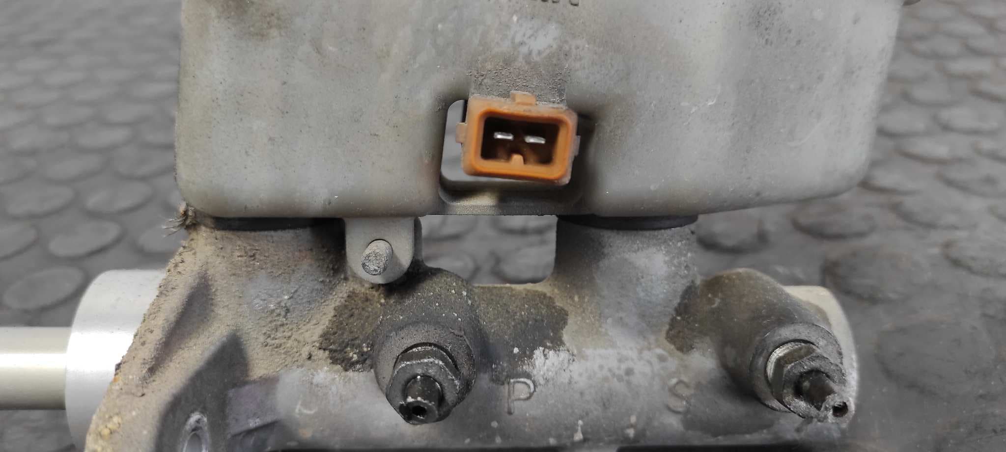 Recambio de BOMBA FRENO para HYUNDAI TUCSON (JM) 2.0 CRDi CAT D4EA referencia OEM IAM BM111073   - PLATA 3