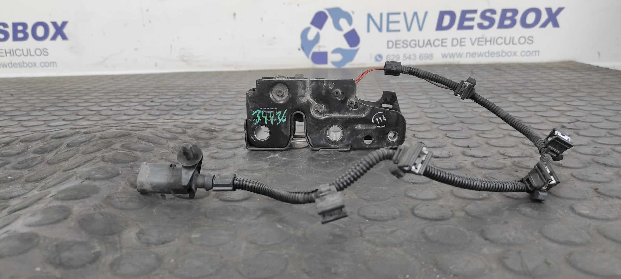 Recambio de CERRADURA CAPO para SEAT LEON (1P1) Comfort Limited BKC referencia OEM IAM 1P0823509B   - NEGRO