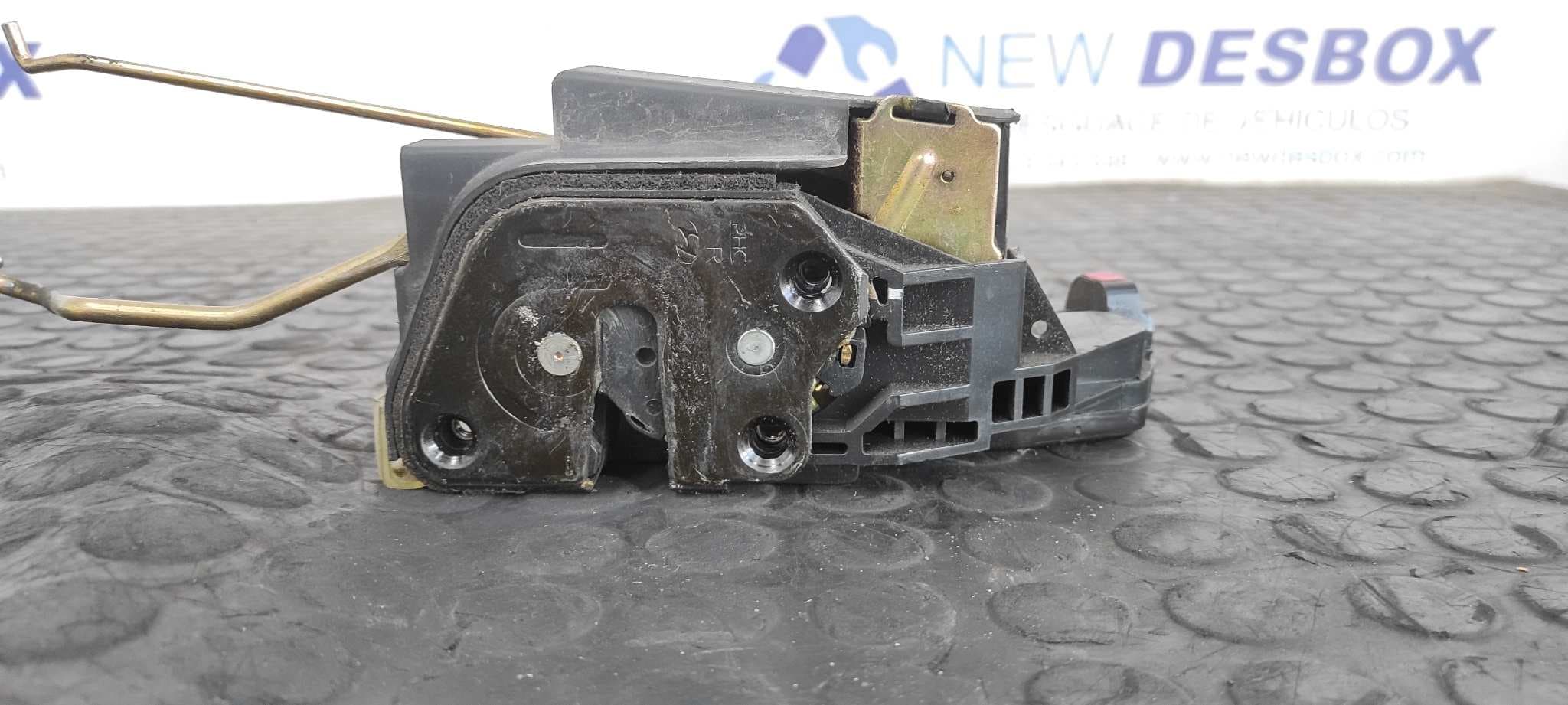 Recambio de CERRADURA PUERTA DELANTERA DERECHA para HYUNDAI TUCSON (JM) 2.0 CRDi CAT D4EA referencia OEM IAM    - PLATA 2