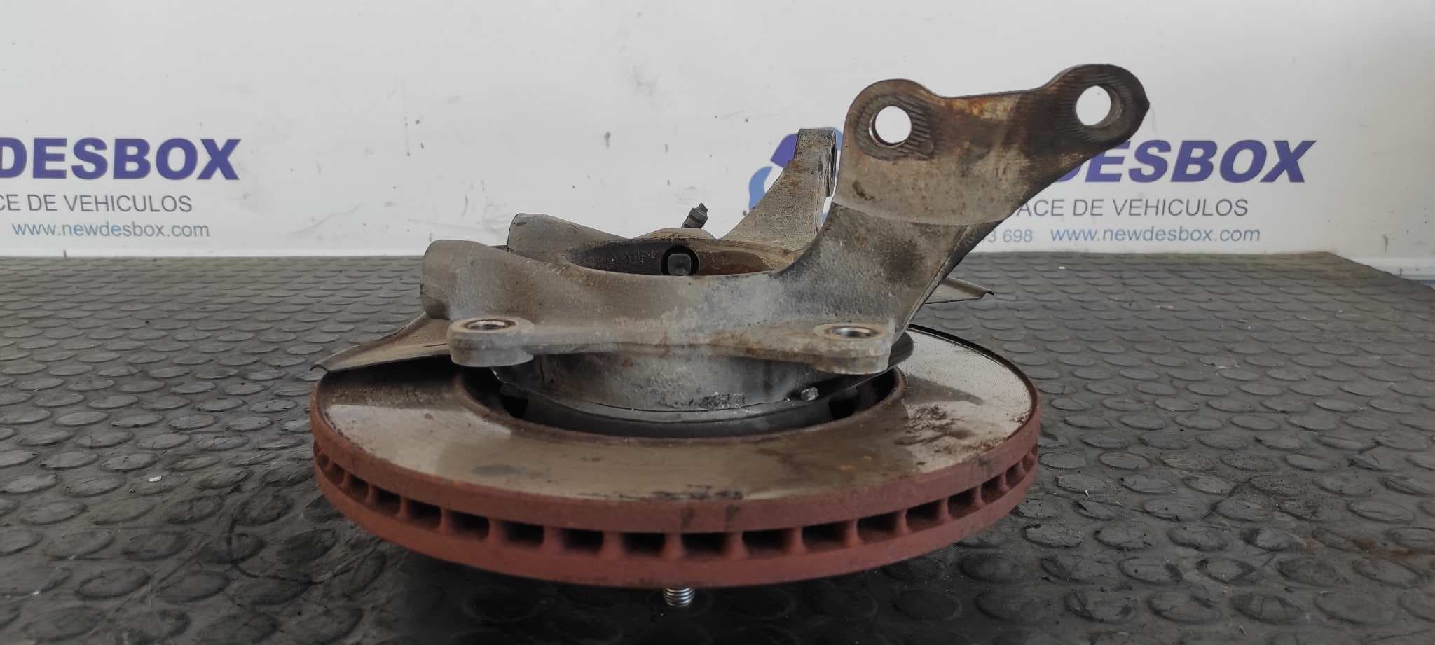 Recambio de MANGUETA DELANTERA IZQUIERDA para HYUNDAI TUCSON (JM) D4EA referencia OEM IAM    - BLANCO 2
