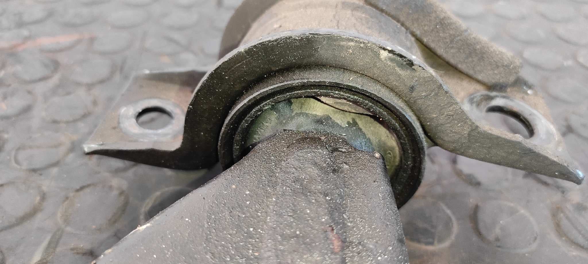 Recambio de BRAZO DERECHO INFERIOR DELANTERO para FORD TOURNEO CONNECT (TC7) Kombi Corta (2009->) R3PA referencia OEM IAM C78AA   - BLANCO 4
