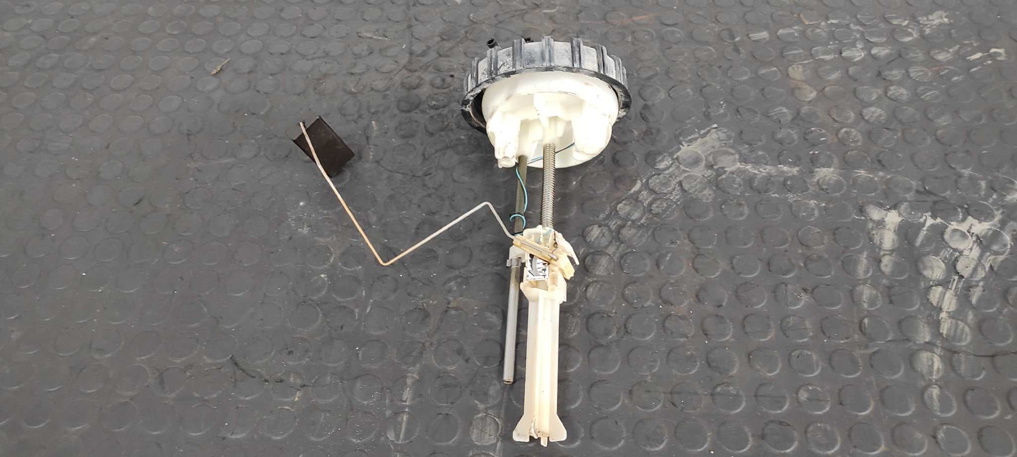Recambio de AFORADOR para LAND ROVER DISCOVERY (SALLJG/LJ) TDi (3-ptas.) D21L referencia OEM IAM ESR1223   - VERDE