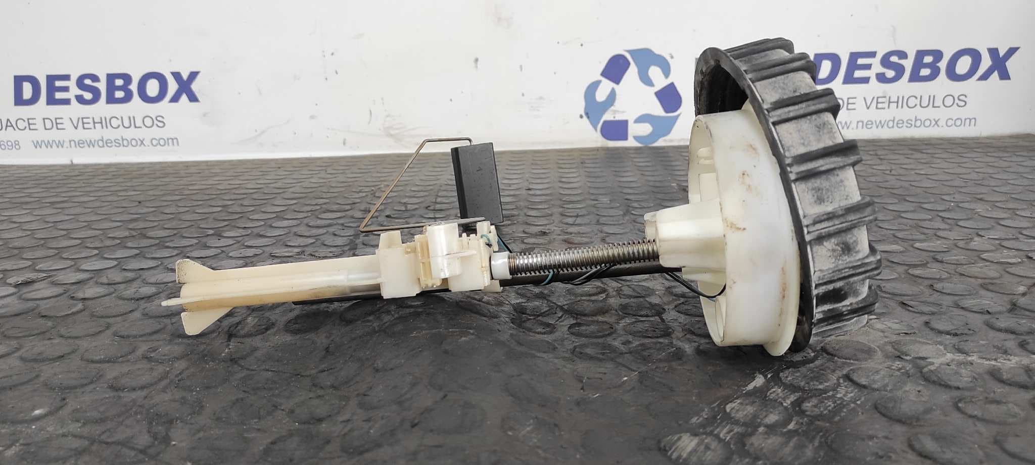Recambio de AFORADOR para LAND ROVER DISCOVERY (SALLJG/LJ) TDi (3-ptas.) D21L referencia OEM IAM ESR1223   - VERDE 7