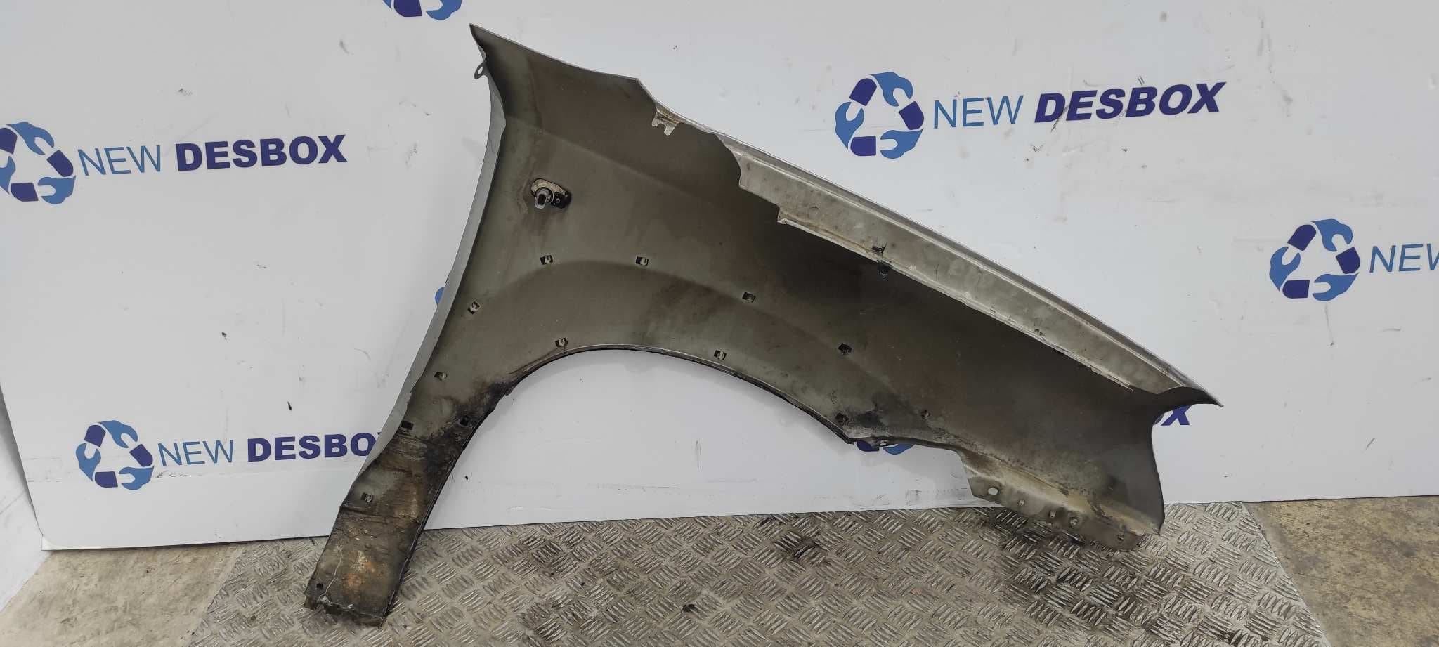 Recambio de ALETA DELANTERA IZQUIERDA para HYUNDAI TUCSON (JM) D4EA referencia OEM IAM    - PLATA 6