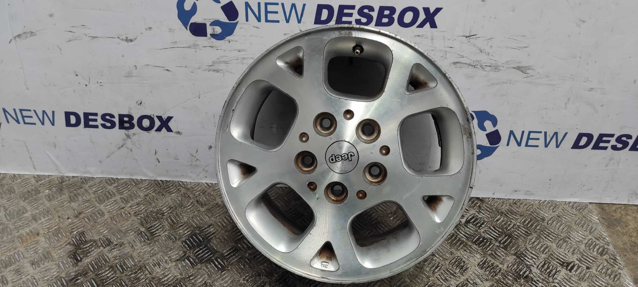 Recambio de JUEGO LLANTAS para CHRYSLER JEEP GR.CHEROKEE (WJ/WG) VM73B referencia OEM IAM    - BLANCO 2