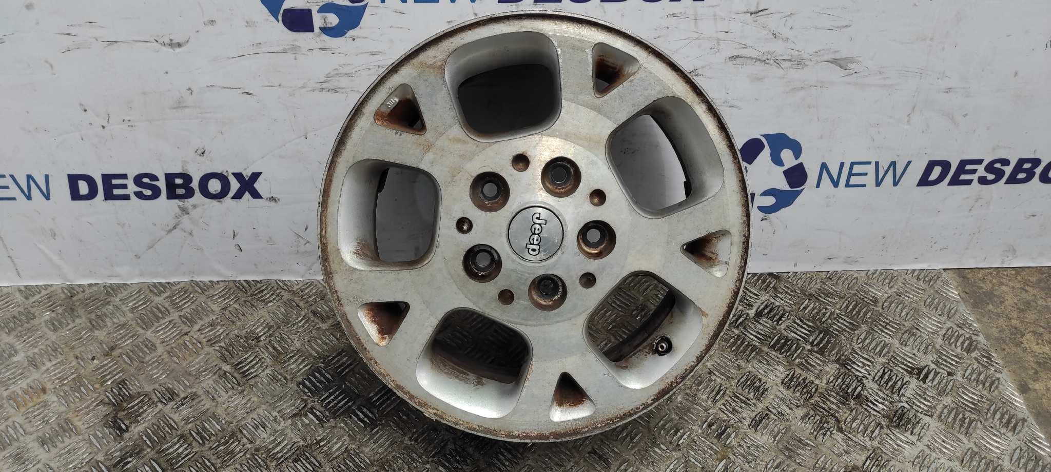 Recambio de JUEGO LLANTAS para CHRYSLER JEEP GR.CHEROKEE (WJ/WG) VM73B referencia OEM IAM    - BLANCO 6