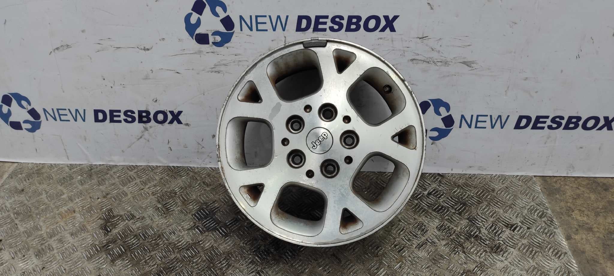Recambio de JUEGO LLANTAS para CHRYSLER JEEP GR.CHEROKEE (WJ/WG) VM73B referencia OEM IAM    - BLANCO 7