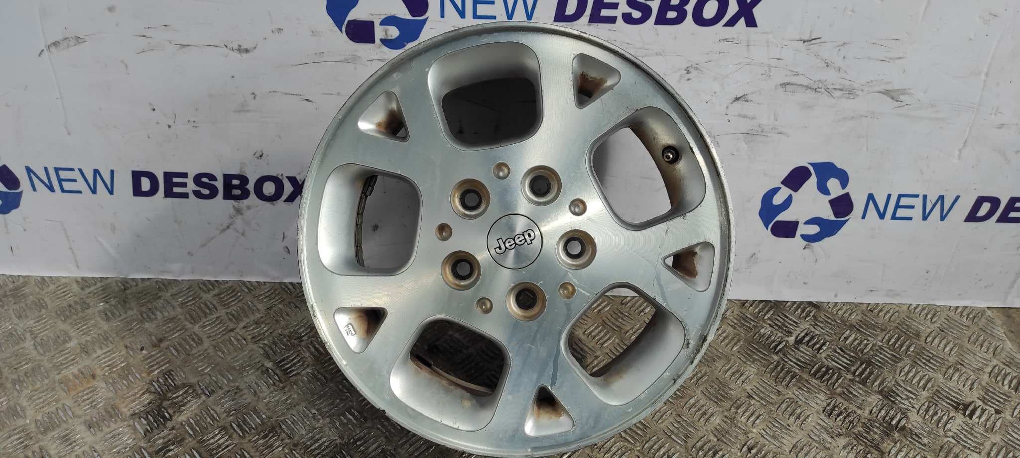 Recambio de LLANTA para CHRYSLER JEEP GR.CHEROKEE (WJ/WG) 3.1 TD Limited VM73B referencia OEM IAM    - BLANCO