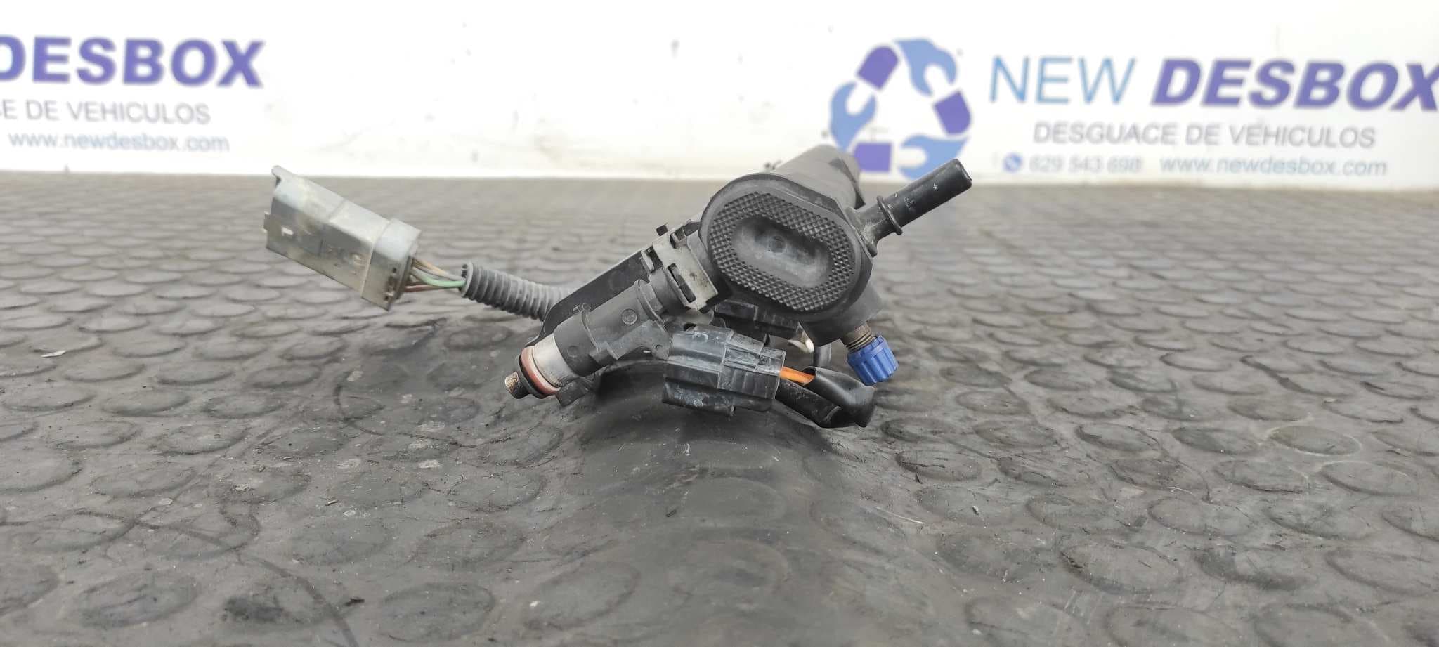 Recambio de RAMPA INYECTORA para PEUGEOT 307 CC (S1) 1.6 16V CAT NFUTU5JP4 referencia OEM IAM 9650764780   - AZUL 4