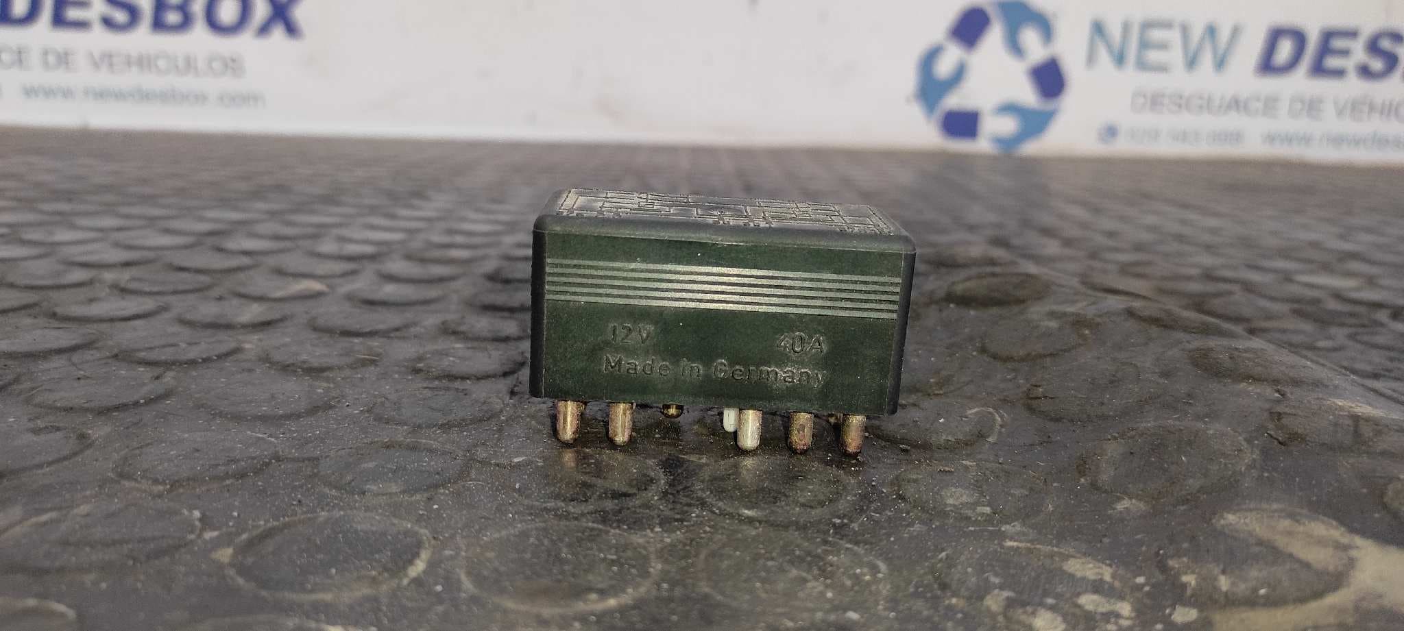 Recambio de RELE para MERCEDES-BENZ CLASE SL (W129) 300 (129.061) 104981 referencia OEM IAM 0015428219   - GRIS 4