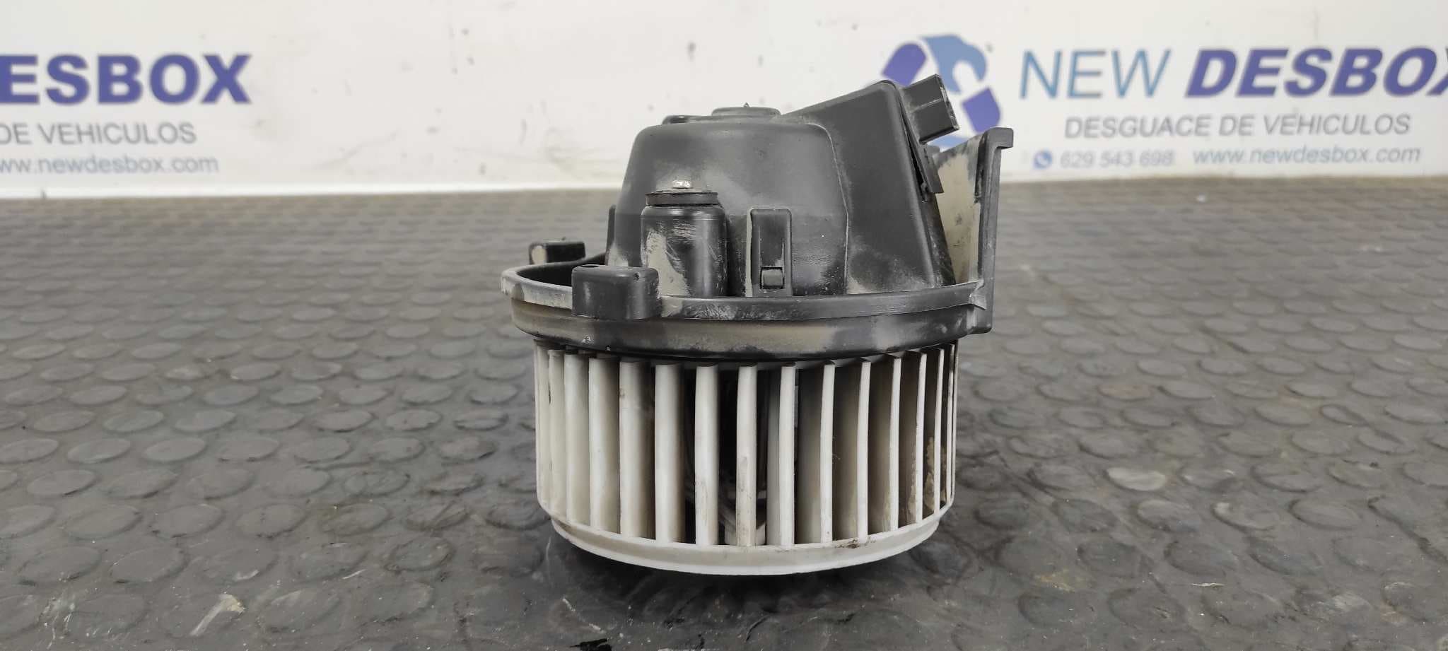 Recambio de MOTOR CALEFACCION para FIAT DUCATO CAJA CERR. TECHO ELEVADO (DESDE 03.94) Maxi D 2,5          Batalla 3200 8140.67 referencia OEM IAM B838   - BLANCO 3