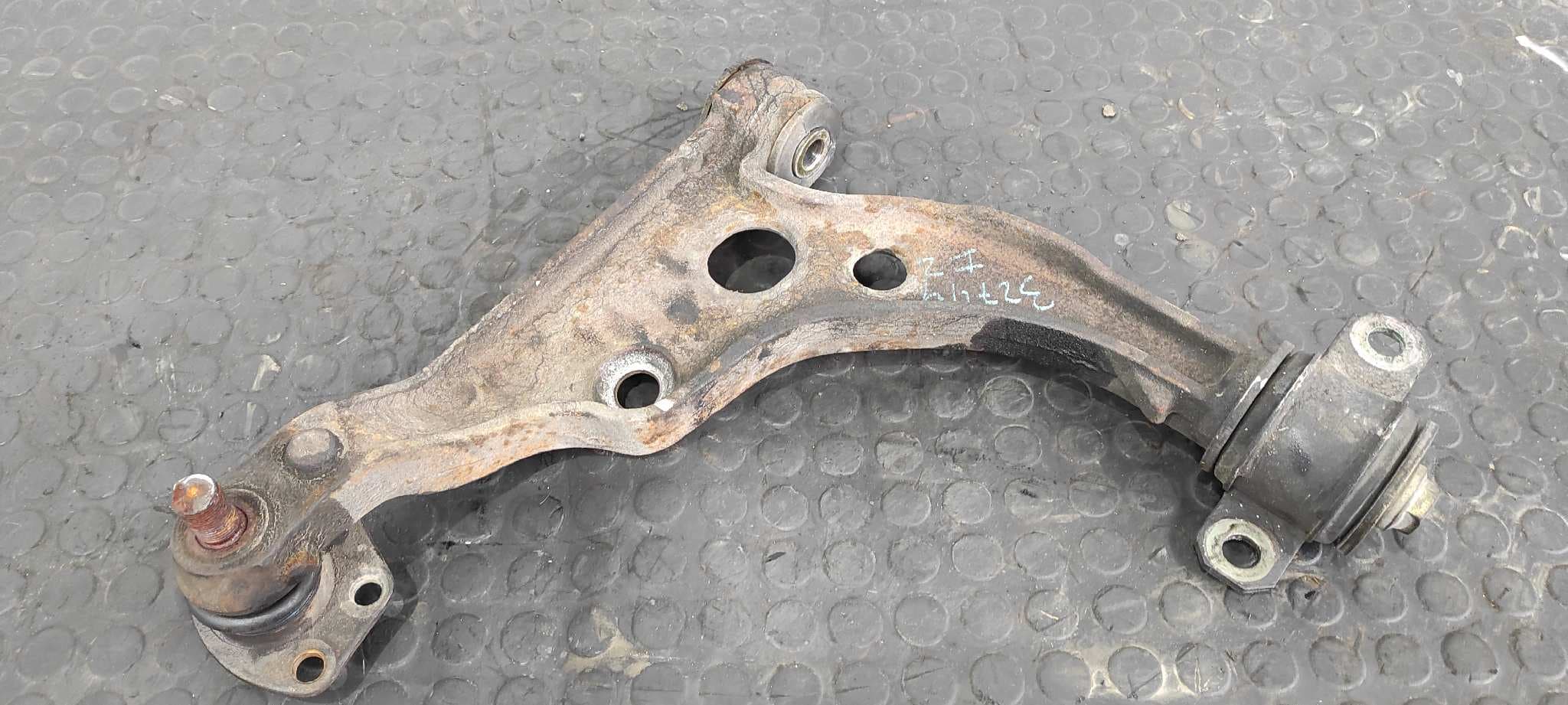 Recambio de BRAZO IZQUIERDO INFERIOR DELANTERO para FIAT DUCATO CAJA CERR. TECHO ELEVADO (DESDE 03.94) Maxi D 2,5          Batalla 3200 8140.67 referencia OEM IAM 1300526080   - BLANCO 4