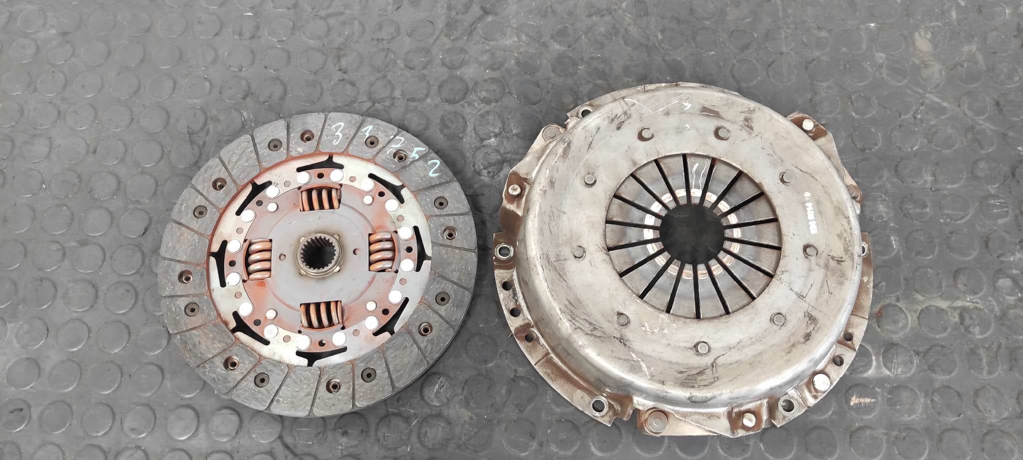 Recambio de KIT EMBRAGUE para LAND ROVER DISCOVERY (SALLJG/LJ) TDi (3-ptas.) D21L referencia OEM IAM 324006810   - VERDE